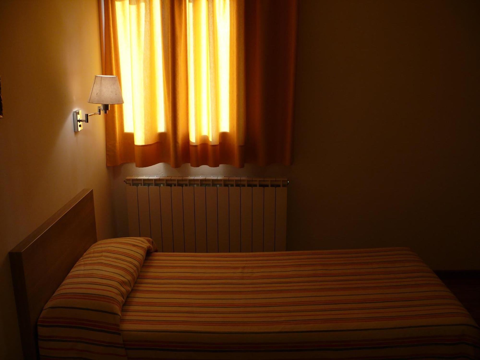 Hostal Muntanya Artesa de Segre Εξωτερικό φωτογραφία
