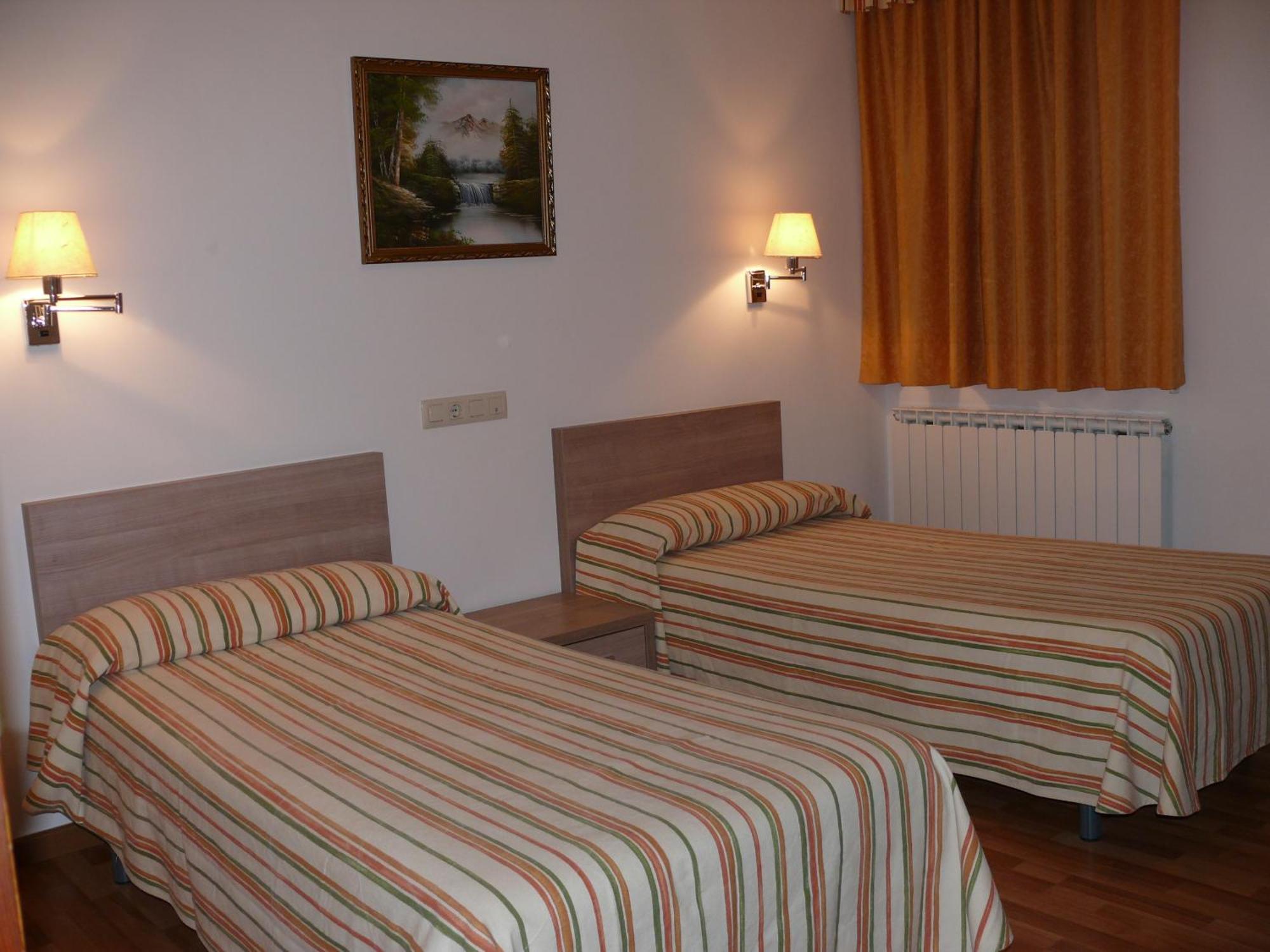 Hostal Muntanya Artesa de Segre Εξωτερικό φωτογραφία