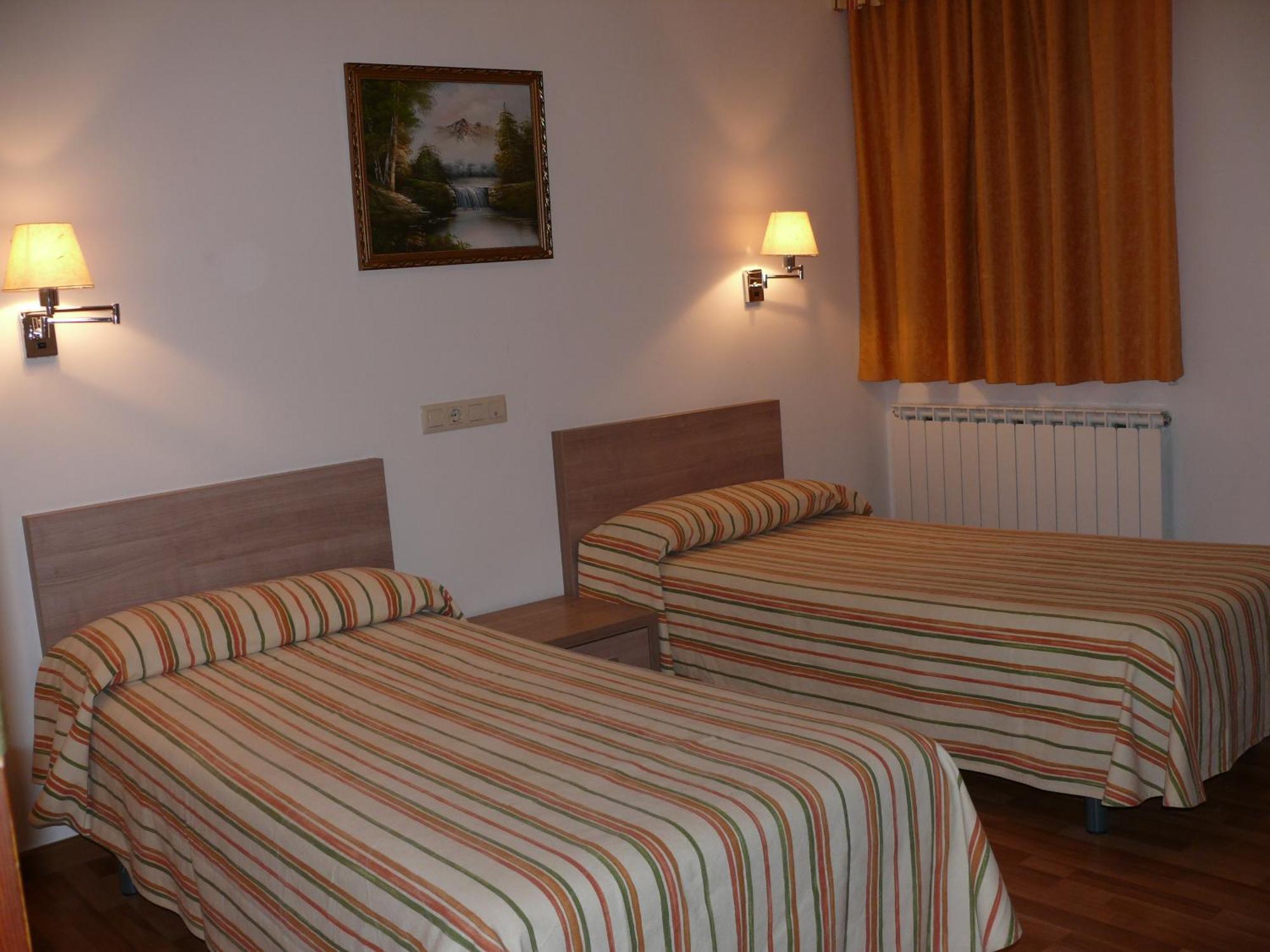 Hostal Muntanya Artesa de Segre Εξωτερικό φωτογραφία